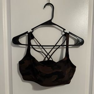LULULEMON- Free to be sports bra - SIZE 10 EUC